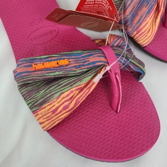 NEW Havaianas Women’s Flip Flop Sandals Pink Electric Size 9/10 MSRP $46 NWT - Picture 2 of 8